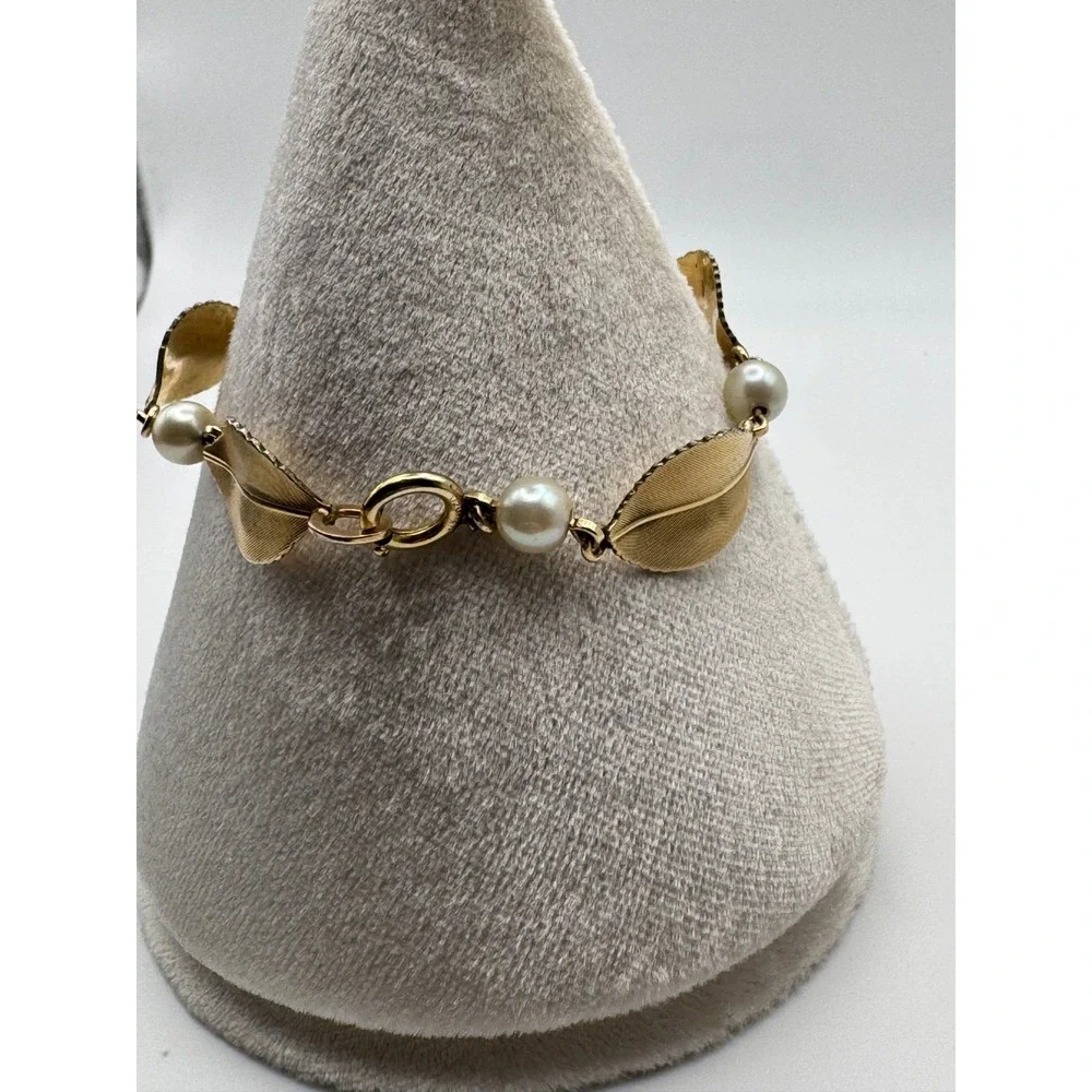 Vintage Krementz Bracelet Leaf